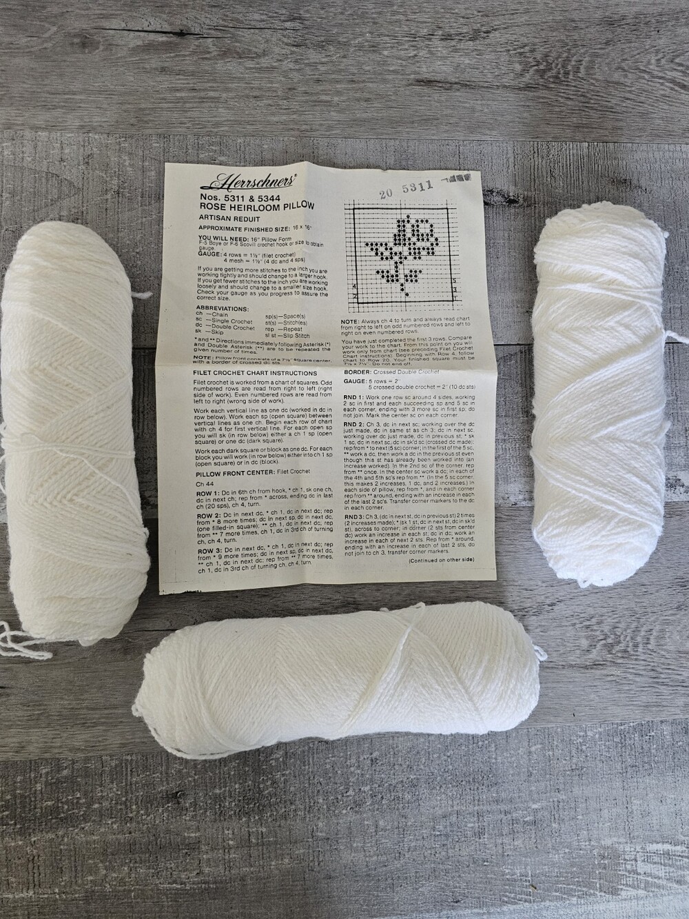 Herrschners Roses Pillow Cases Kit Vtg Instructions And White Yarn Only